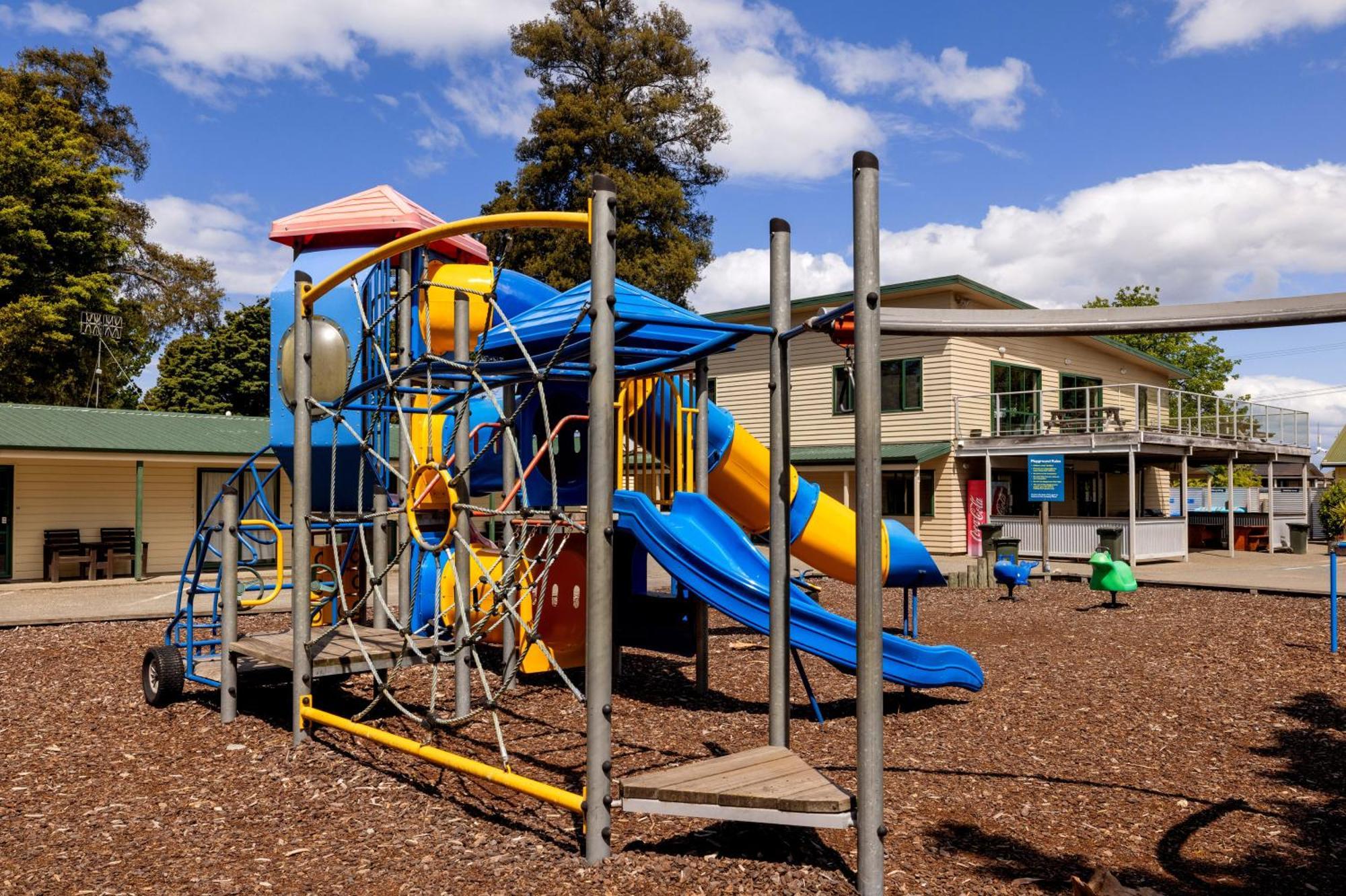 Motueka Top 10 Holiday Park Экстерьер фото