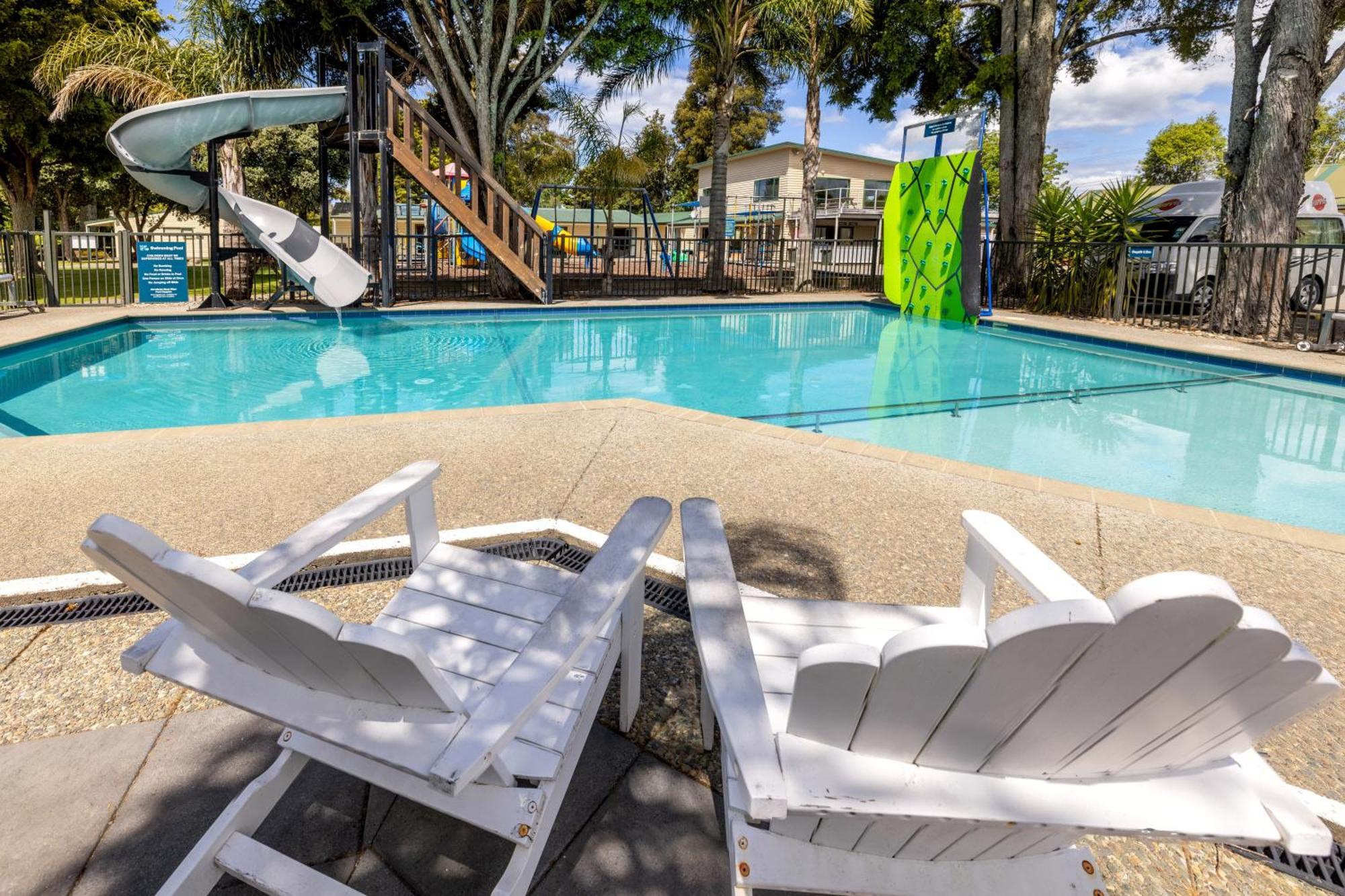 Motueka Top 10 Holiday Park Экстерьер фото