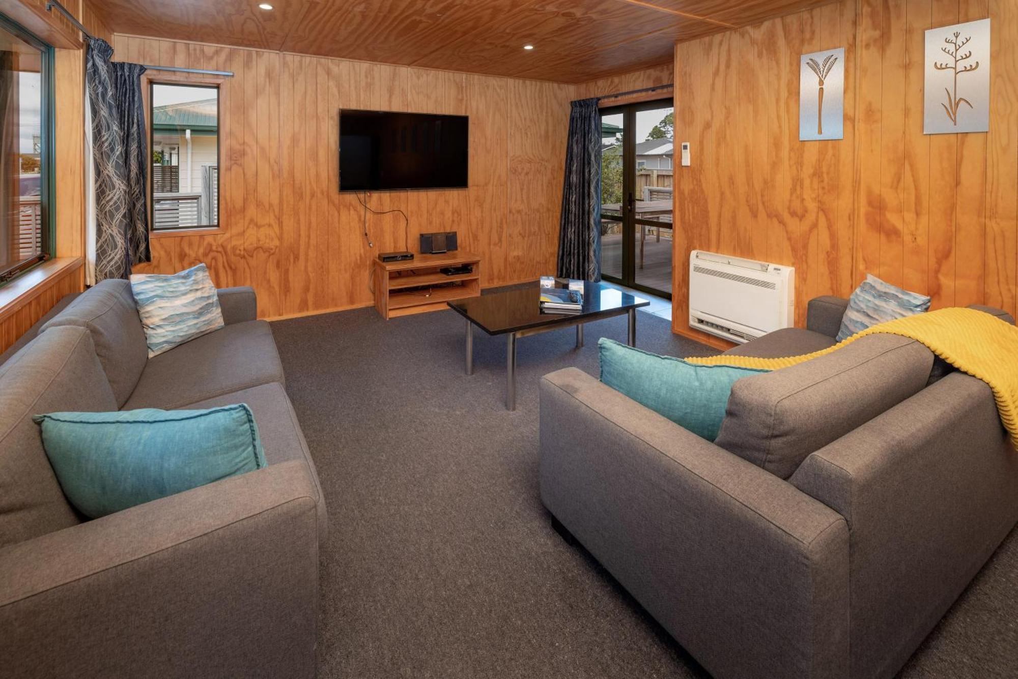 Motueka Top 10 Holiday Park Экстерьер фото