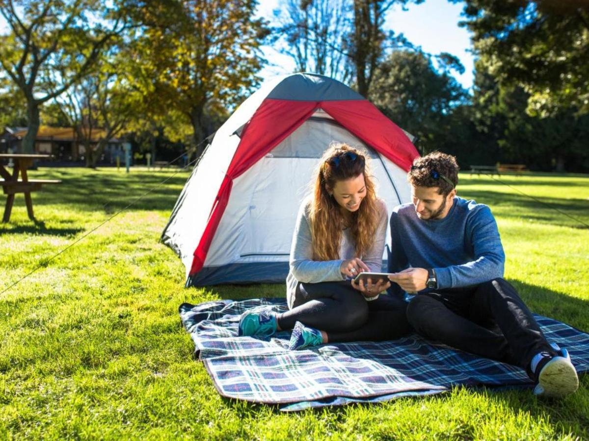 Motueka Top 10 Holiday Park Экстерьер фото