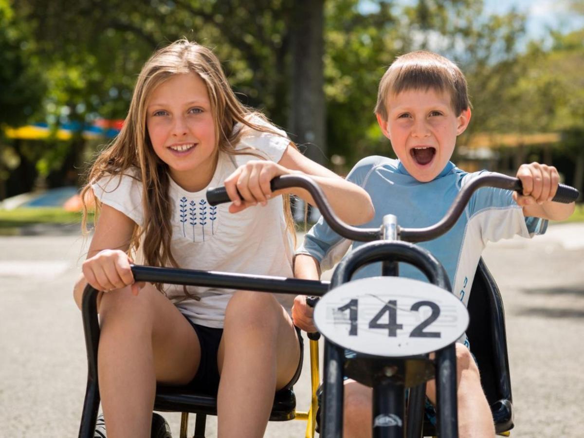 Motueka Top 10 Holiday Park Экстерьер фото
